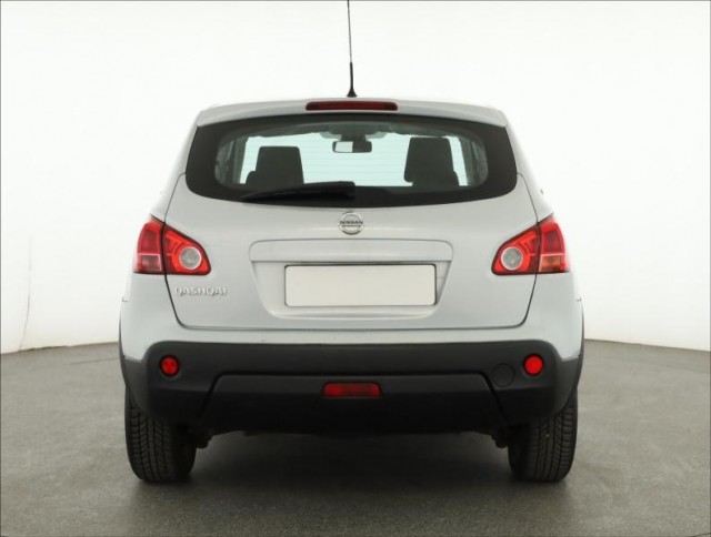 Nissan Qashqai  1.6 