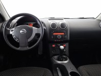 Nissan Qashqai  1.6 