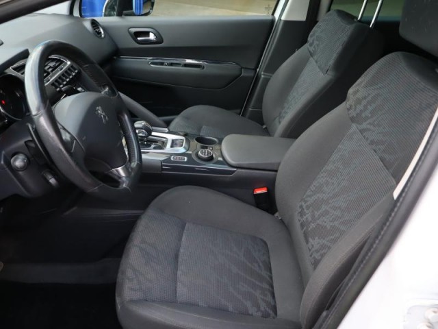 Peugeot 3008  Hybrid4 