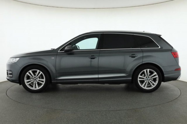 Audi Q7  3.0 TDI S-Line