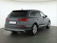 Audi Q7  3.0 TDI S-Line