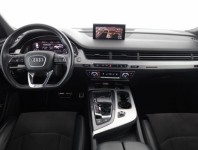Audi Q7  3.0 TDI S-Line