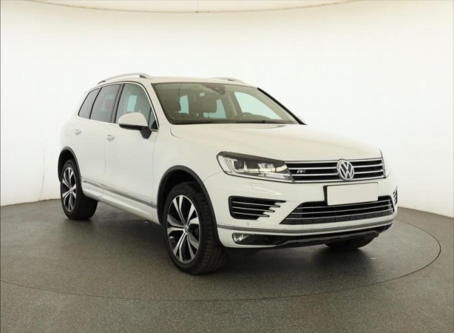Volkswagen Touareg  3.0 TDI R-Line