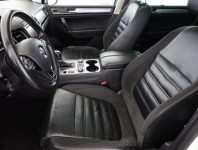 Volkswagen Touareg  3.0 TDI R-Line