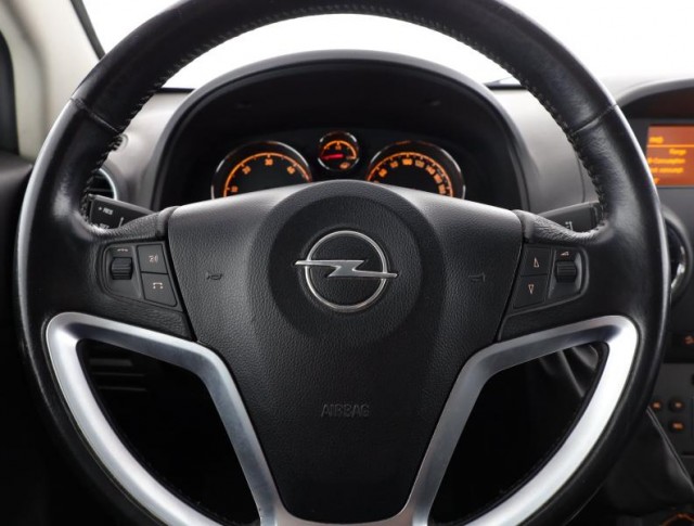 Opel Antara  2.2 CDTI 