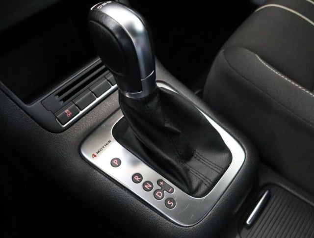 Volkswagen Tiguan  2.0 TSI 