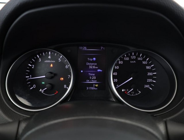 Nissan Qashqai  1.3 DIG-T 