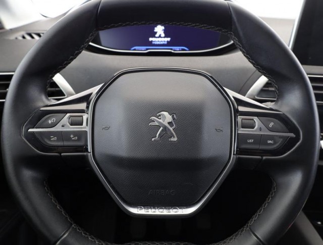 Peugeot 5008  1.5 BlueHDi 