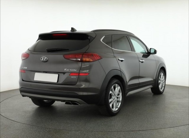 Hyundai Tucson  2.0 CRDi 