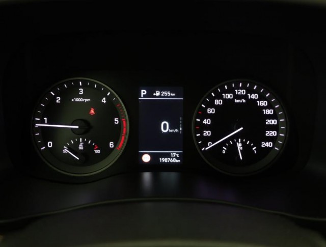 Hyundai Tucson  2.0 CRDi 