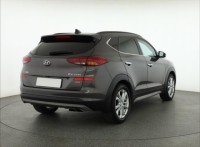 Hyundai Tucson  2.0 CRDi 