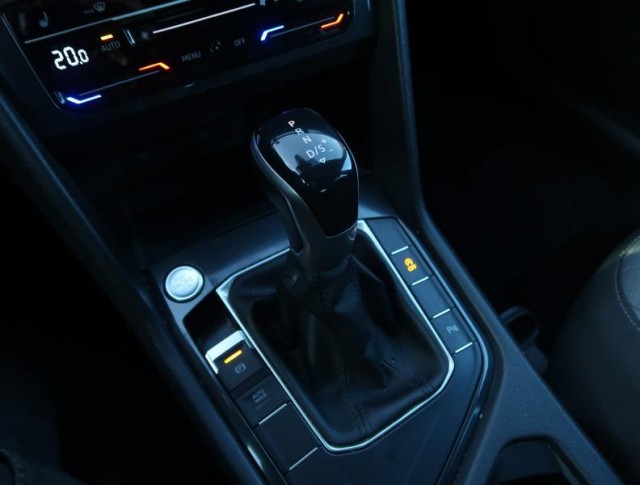 Volkswagen Tiguan  1.5 TSI 