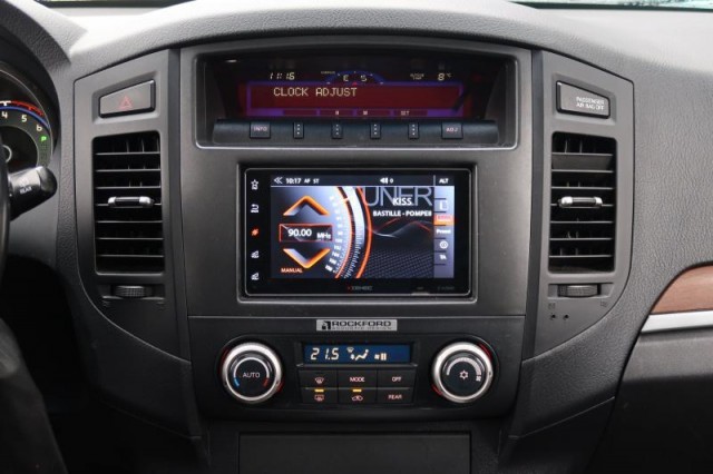 Mitsubishi Pajero  3.2 DI-D 