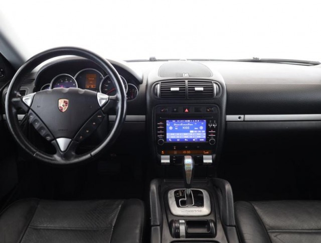 Porsche Cayenne  V6 