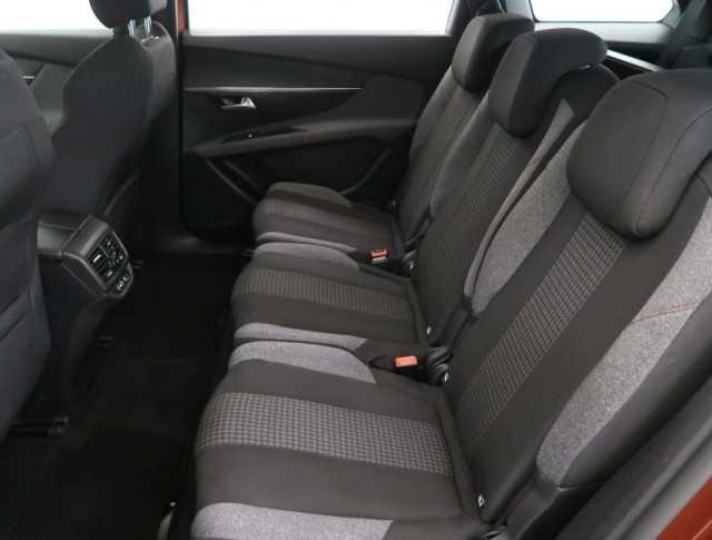 Peugeot 5008  PureTech 130 Active