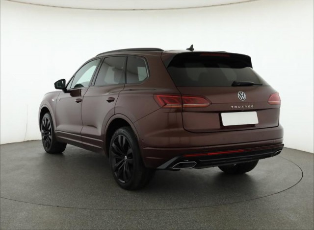 Volkswagen Touareg  3.0 TDI R