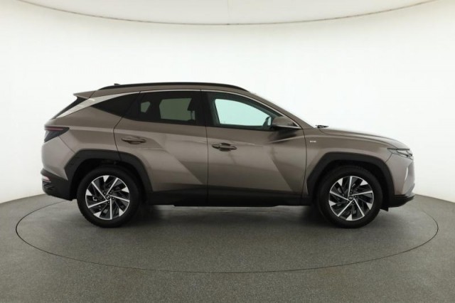 Hyundai Tucson  1.6 T-GDI 48V MHEV 