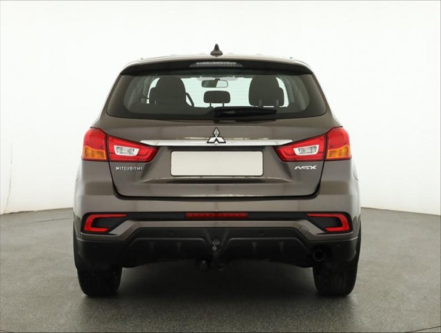 Mitsubishi ASX  1.6 MIVEC 