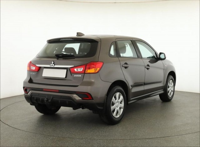 Mitsubishi ASX  1.6 MIVEC 
