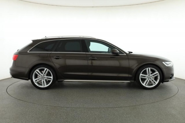 Audi A6 Allroad  3.0 TDI 
