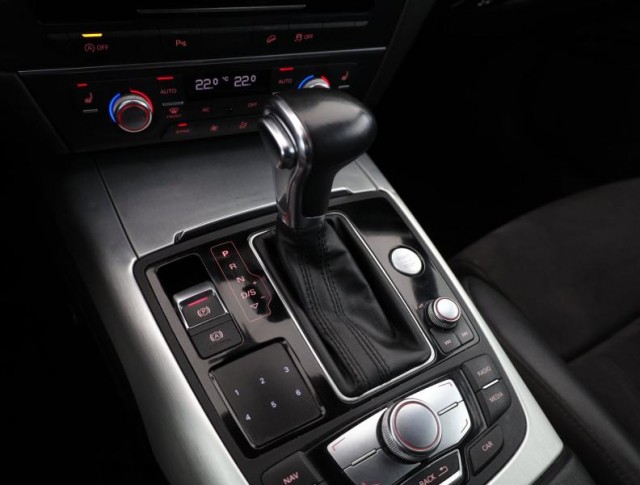 Audi A6 Allroad  3.0 TDI 