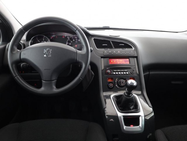 Peugeot 5008  2.0 BlueHDi 