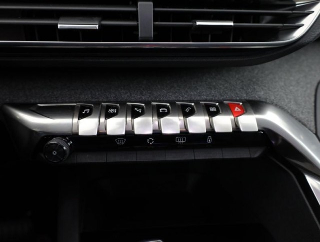 Peugeot 3008  1.6 THP GT Line