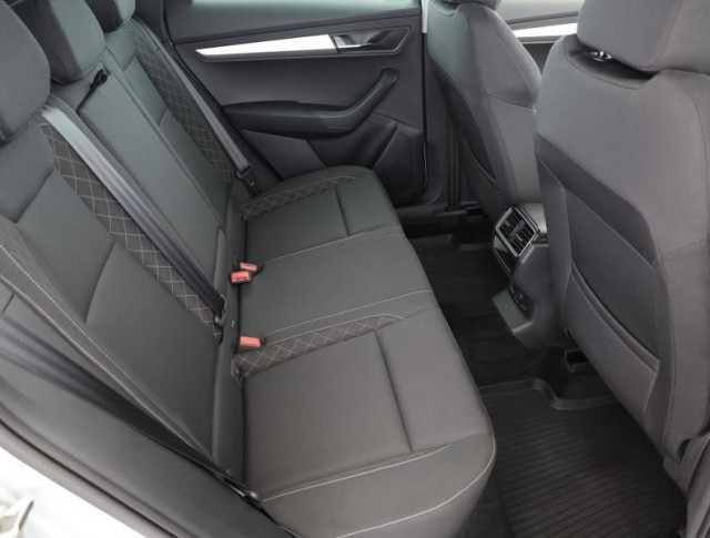 Škoda Karoq  1.0 TSI Ambition Plus