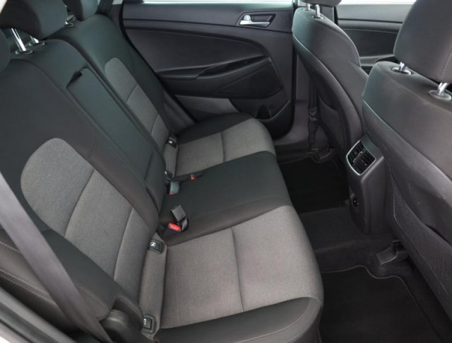 Hyundai Tucson  1.6 CRDi Trikolor