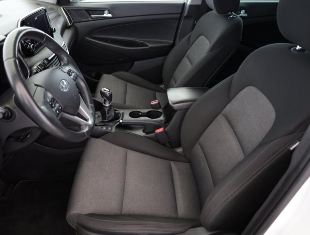 Hyundai Tucson  1.6 CRDi Trikolor