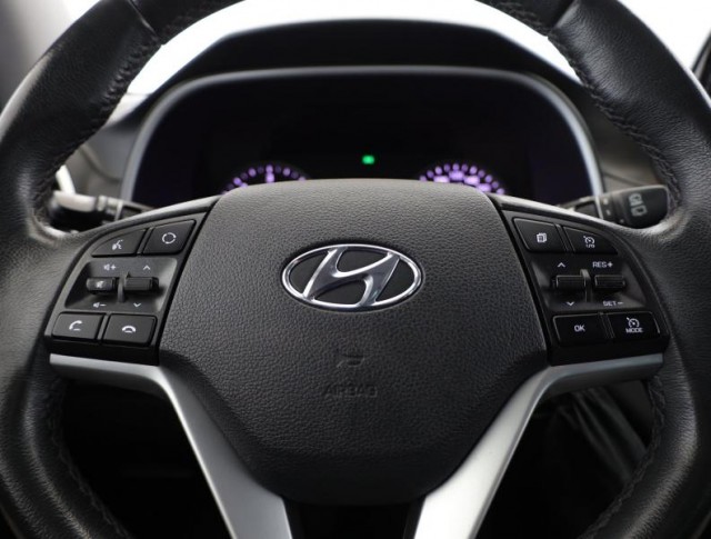 Hyundai Tucson  1.6 CRDi Trikolor