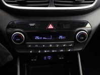 Hyundai Tucson  1.6 CRDi Trikolor