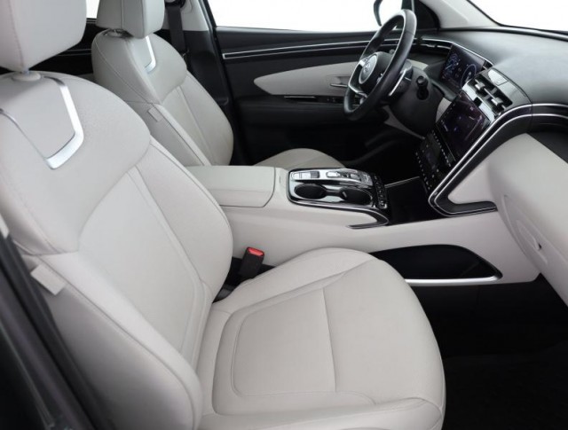 Hyundai Tucson  1.6 T-GDI 48V MHEV 