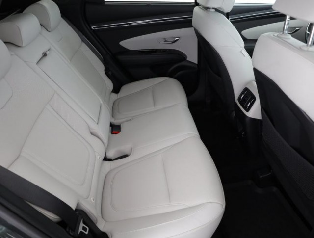 Hyundai Tucson  1.6 T-GDI 48V MHEV 