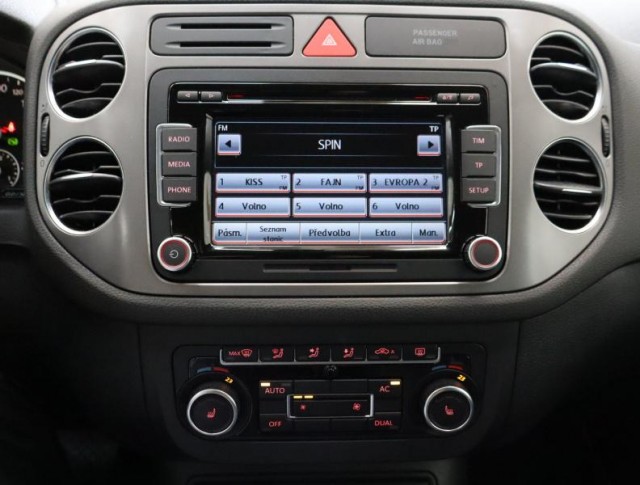 Volkswagen Tiguan  2.0 TSI 