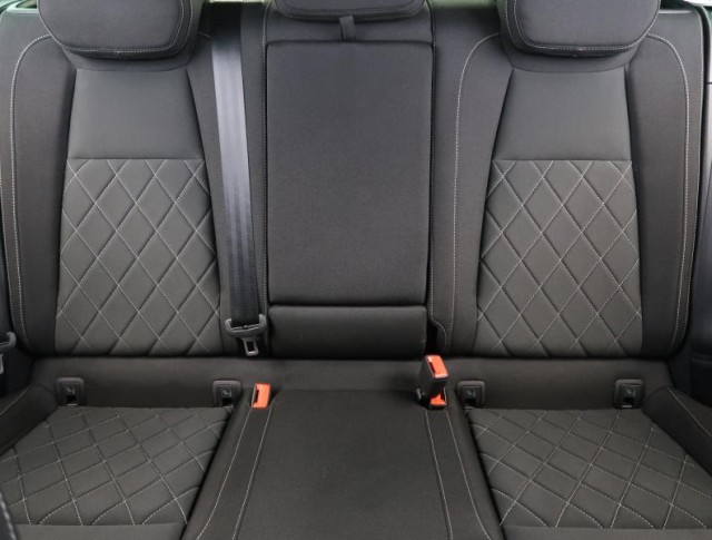 Škoda Karoq  1.5 TSI Sportline