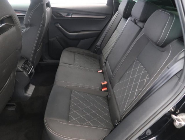 Škoda Karoq  1.5 TSI Sportline