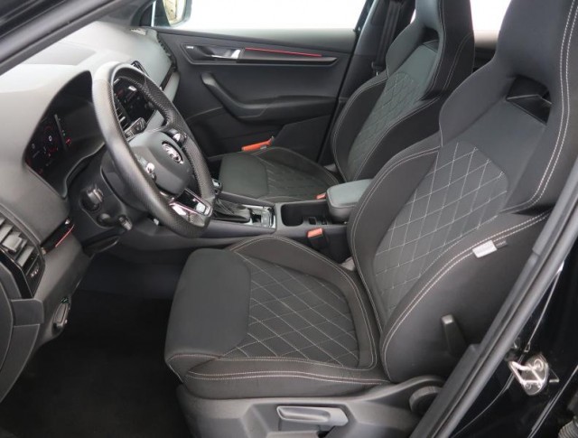 Škoda Karoq  1.5 TSI Sportline