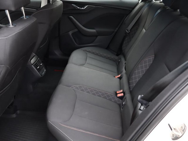 Škoda Kamiq  1.0 TSI Ambition