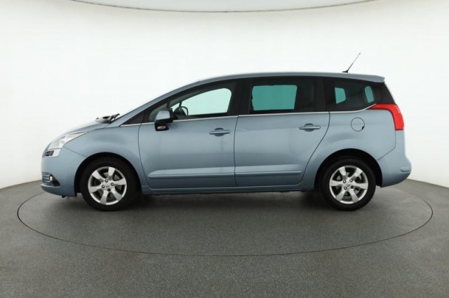 Peugeot 5008  2.0 HDI 