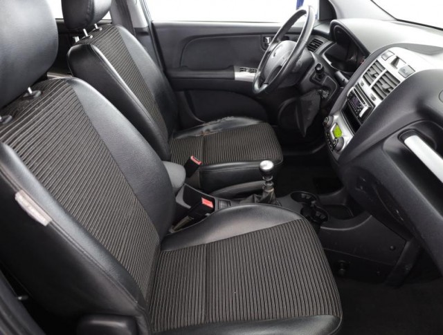 Kia Sportage  2.0 CRDi 