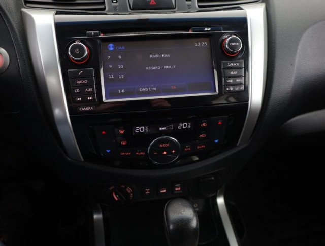 Nissan Navara  2.3 dCi 