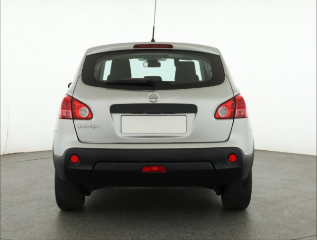 Nissan Qashqai  1.6 