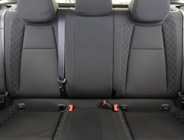 Škoda Karoq  1.6 TDI 