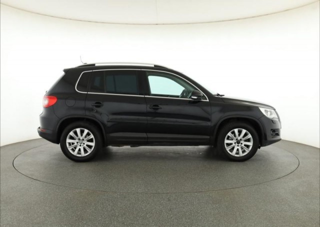 Volkswagen Tiguan  2.0 TDI 