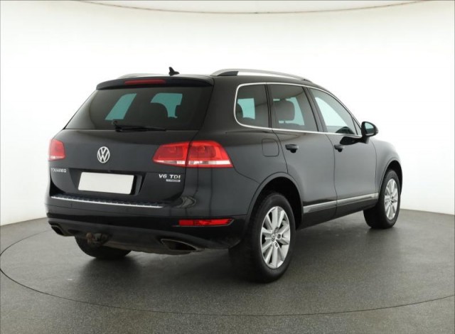 Volkswagen Touareg  3.0 TDI 