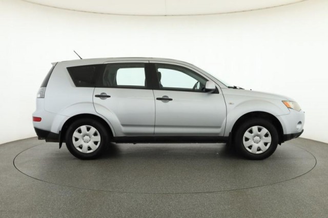 Mitsubishi Outlander  2.0 DI-D 