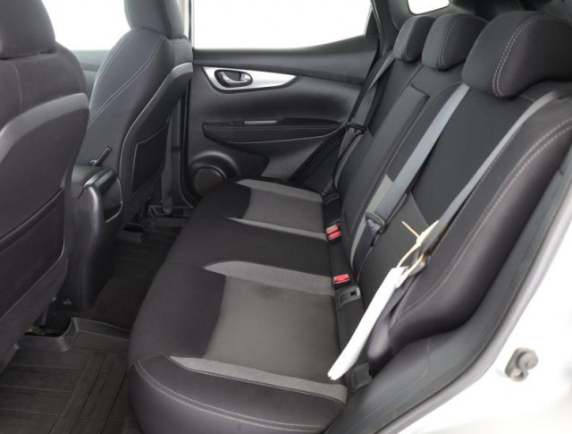 Nissan Qashqai  1.2 DIG-T 