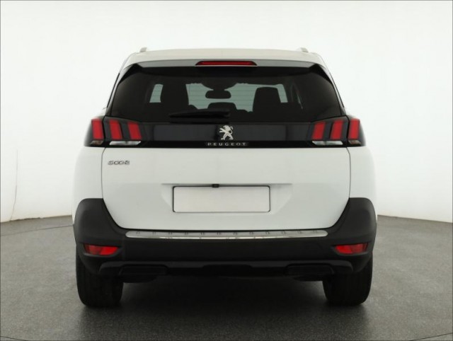 Peugeot 5008  1.5 BlueHDi 