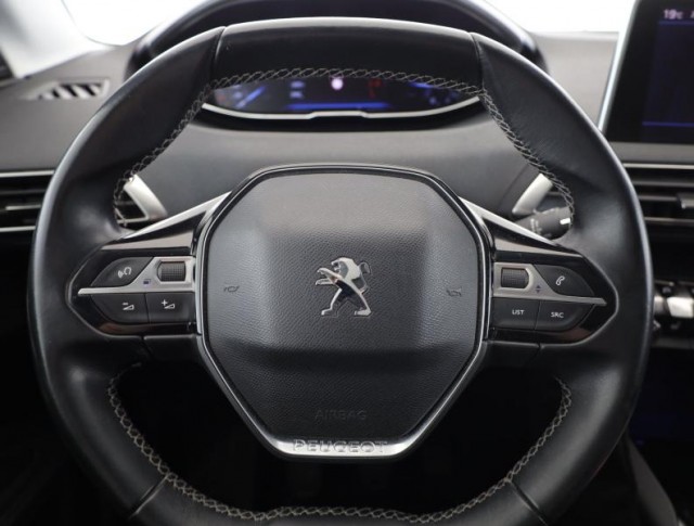 Peugeot 5008  1.5 BlueHDi 